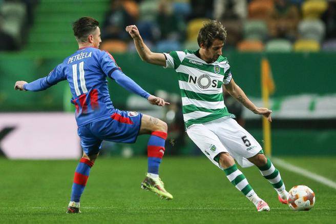 欧冠小组生死战!葡超劲旅与法甲豪强的攻防博弈