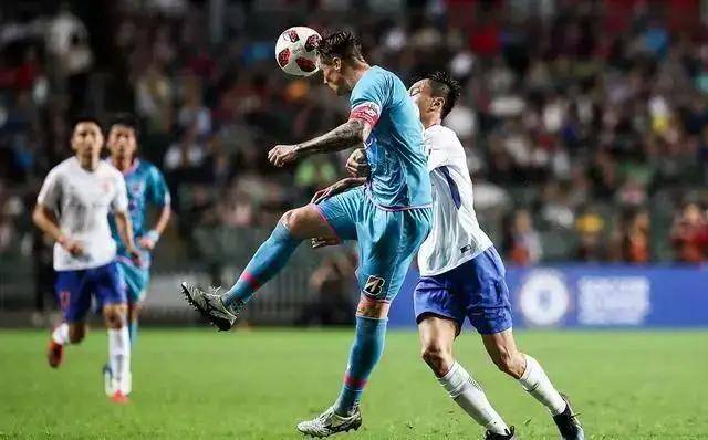 汉堡主场誓破狼堡防线,德甲焦点战2-1或成最终定局